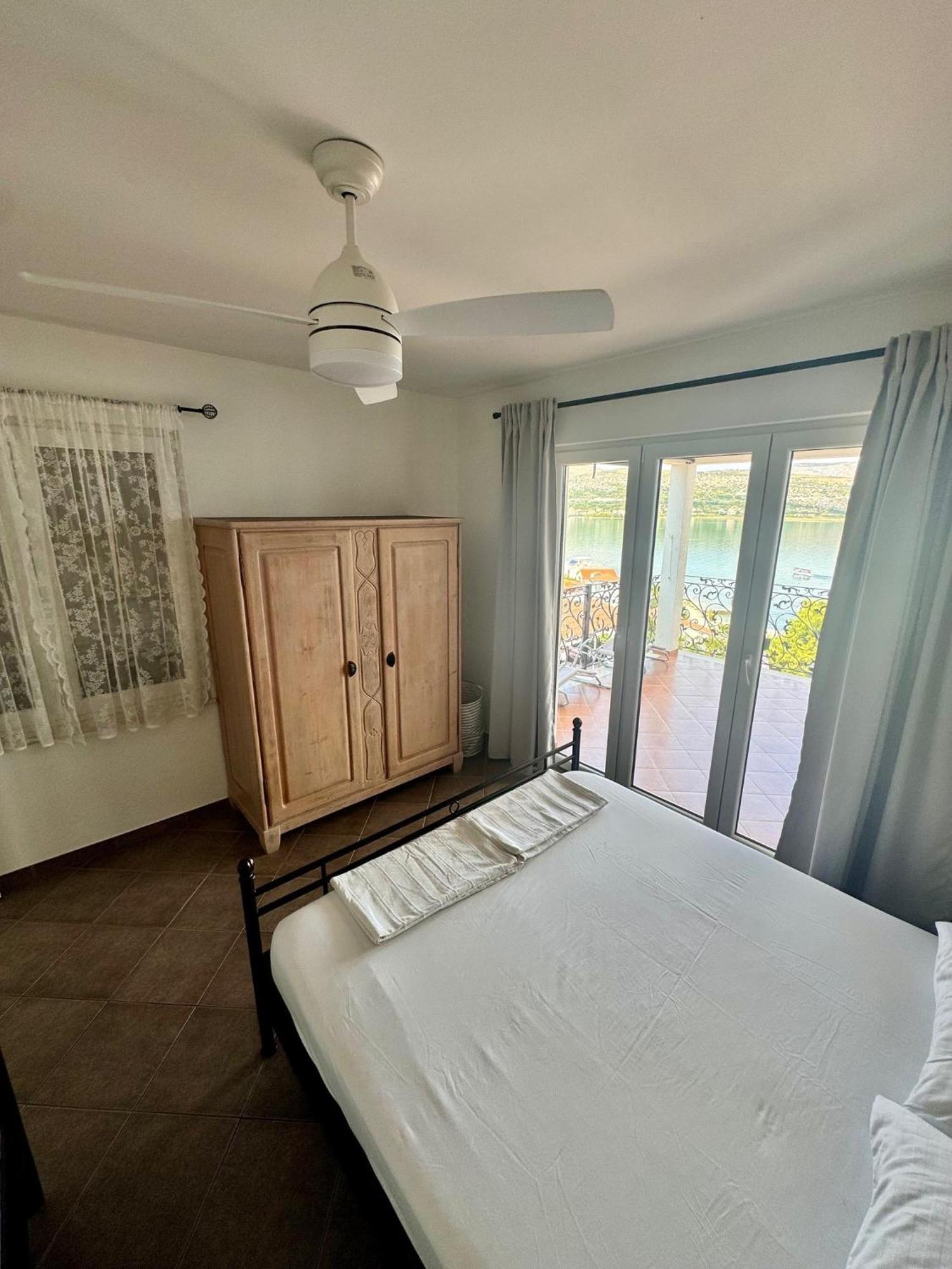 Apartment Nanito Trogir Luaran gambar