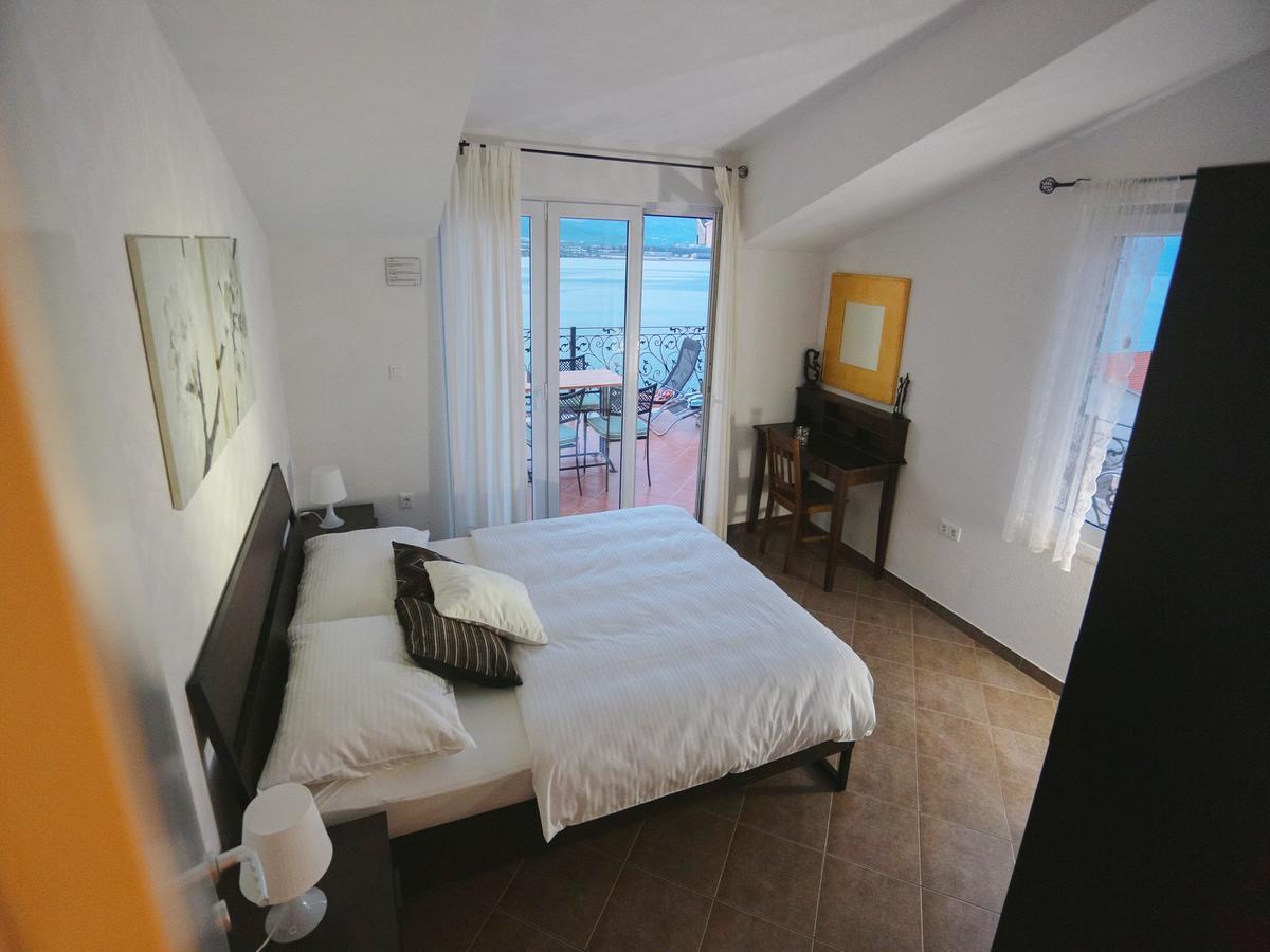 Apartment Nanito Trogir Luaran gambar